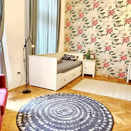 Travelers Award Winning Place In The Heart Of Budapest Apartment Kamilla Exteriér fotografie