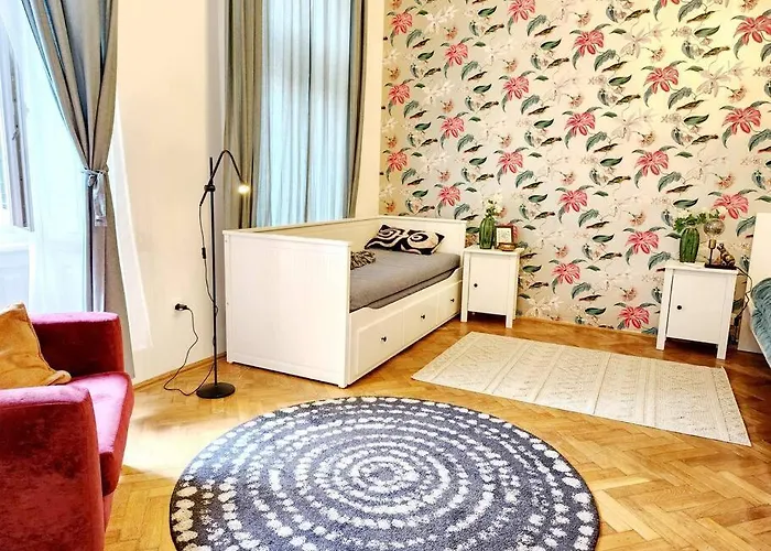 Travelers Award Winning Place In The Heart Of Budapest Apartment Kamilla